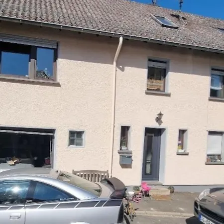 Nuerburgring 2 Mit Kueche Und Bad Apartamento Kelberg